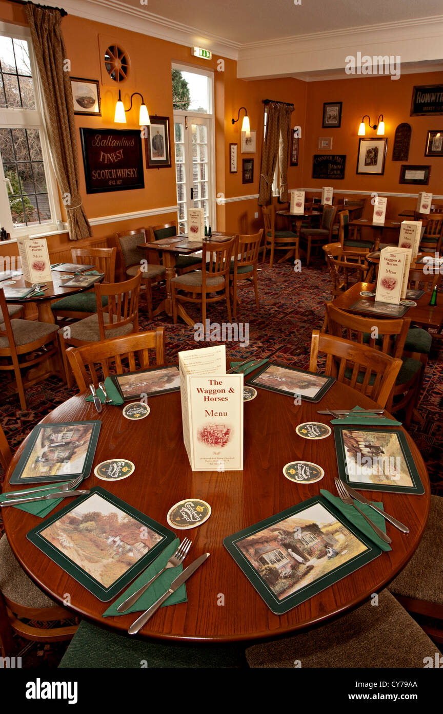 wagon and horses pub interior Stock Photo Alamy