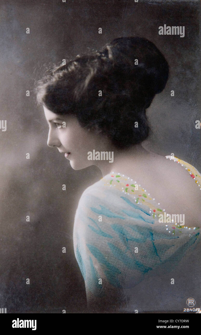 1910s woman hi-res stock photography and images - Alamy