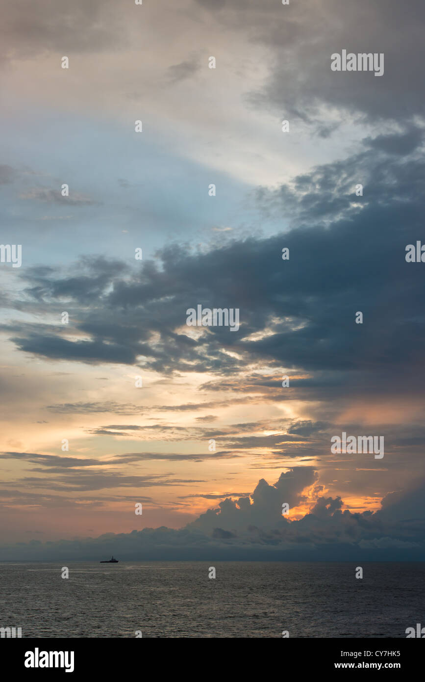 Sun set hi-res stock photography and images - Alamy
