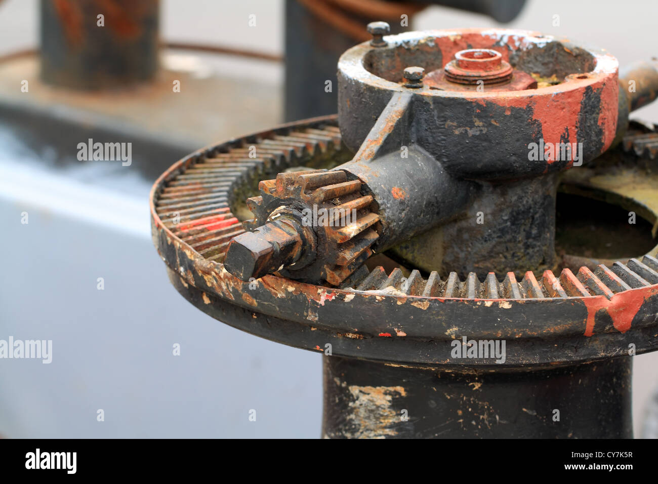 Ship old fashioned wheel hi-res stock photography and images - Alamy