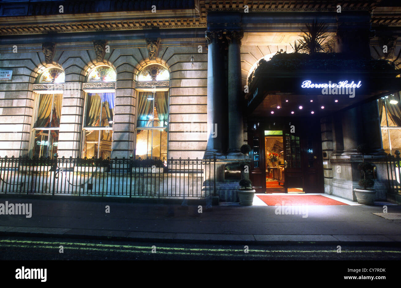 Grade 2 hotels hires stock photography and images Alamy