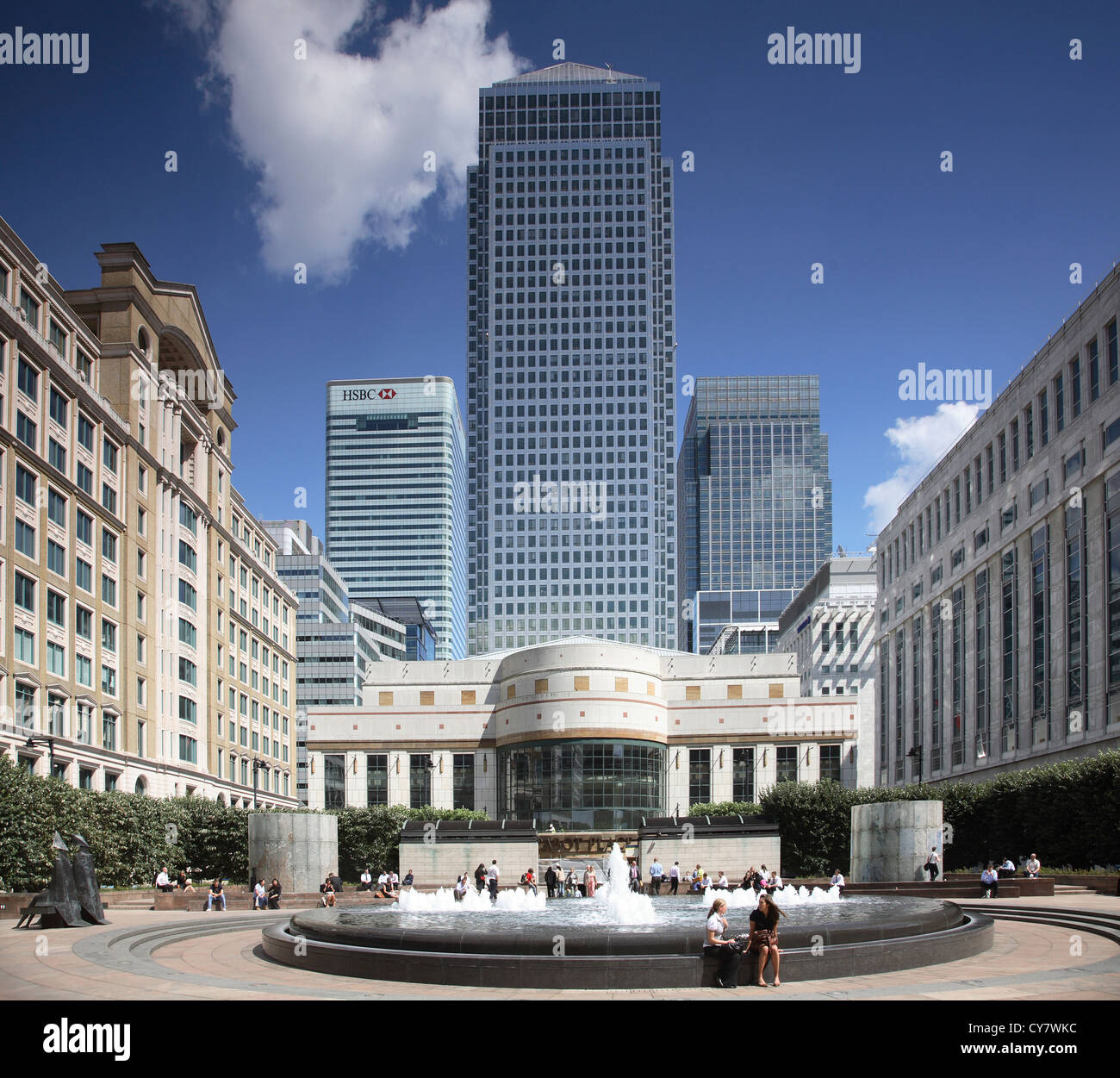 Cabot Square in London's Canary Wharf development showing central tower (1 Canada Square), fountains and surrounding buildings Stock Photo