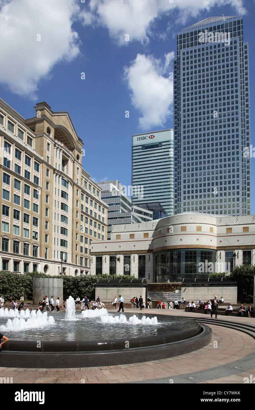 Cabot Square in London's Canary Wharf development showing fountains and surrounding buildings Stock Photo