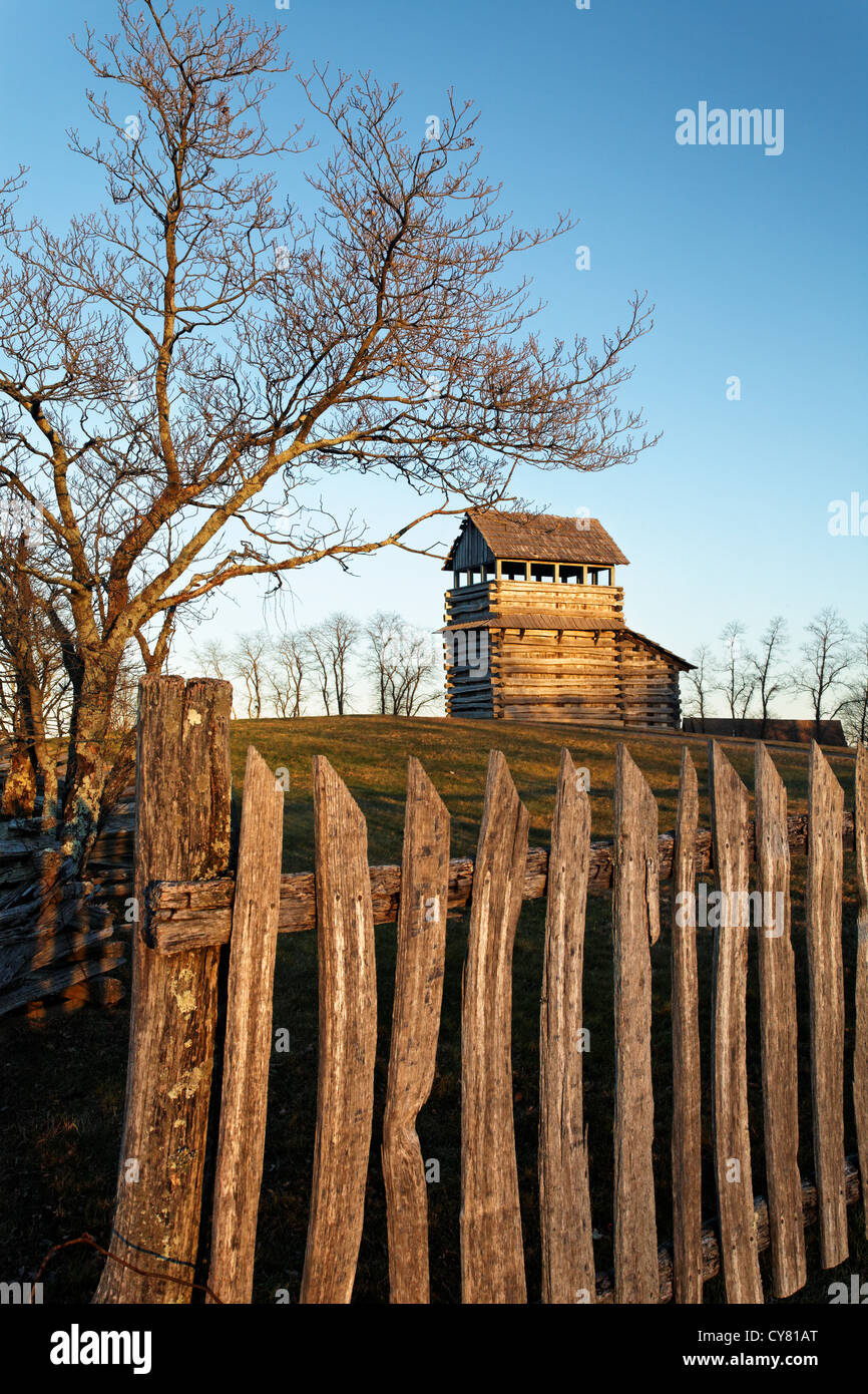 Groundhog Mountain Lookout Tower and picket fence, Blue Ridge Parkway, Virginia, USA Stock Photo