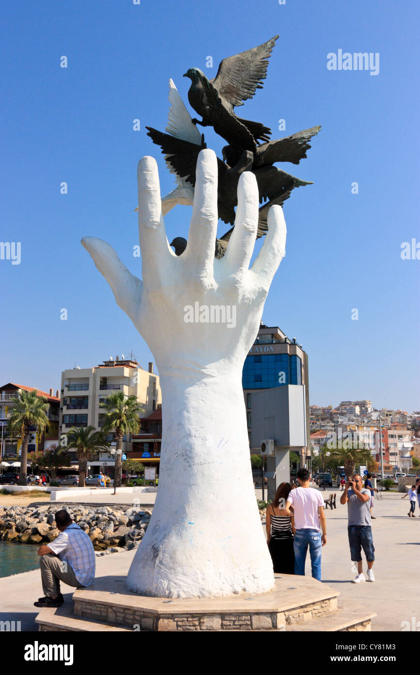 "Hand Of Peace" Monument in Kusadasi, Aegean Coast, Turkey Stock Photo