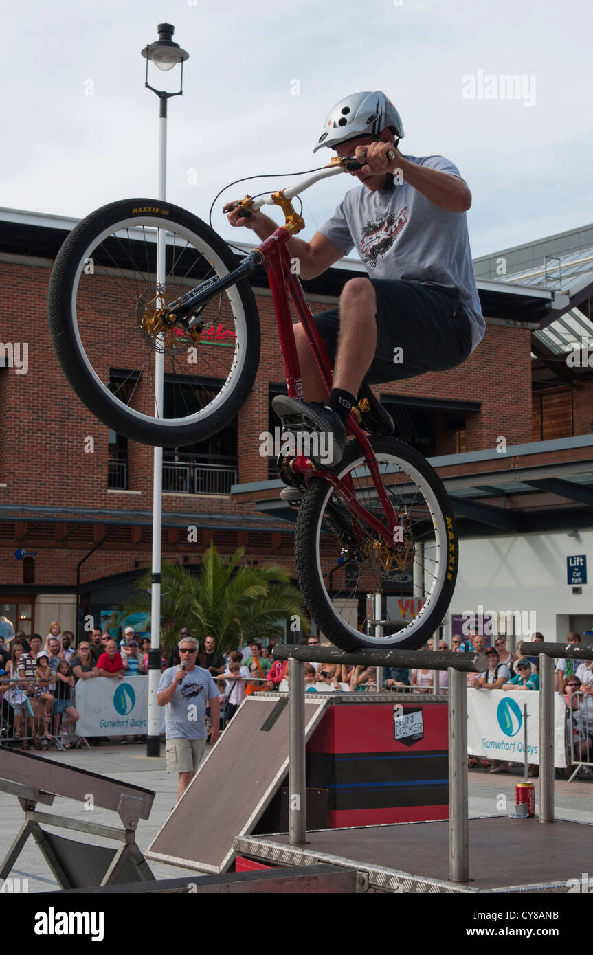 Zero Gravity performed stunts on Mountain Bikes at Gunwharf Quays, Portsmouth. Image taken 12th August Stock Photo