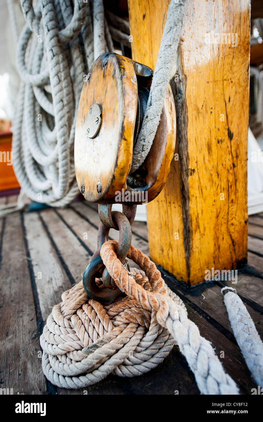 Block and tackle aboard the tall ship "Zodiac" sailing through the San