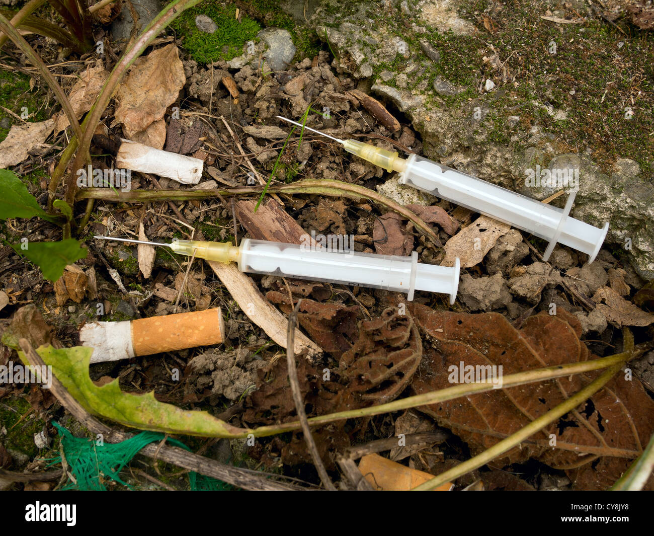 Syringes waste hires stock photography and images Alamy