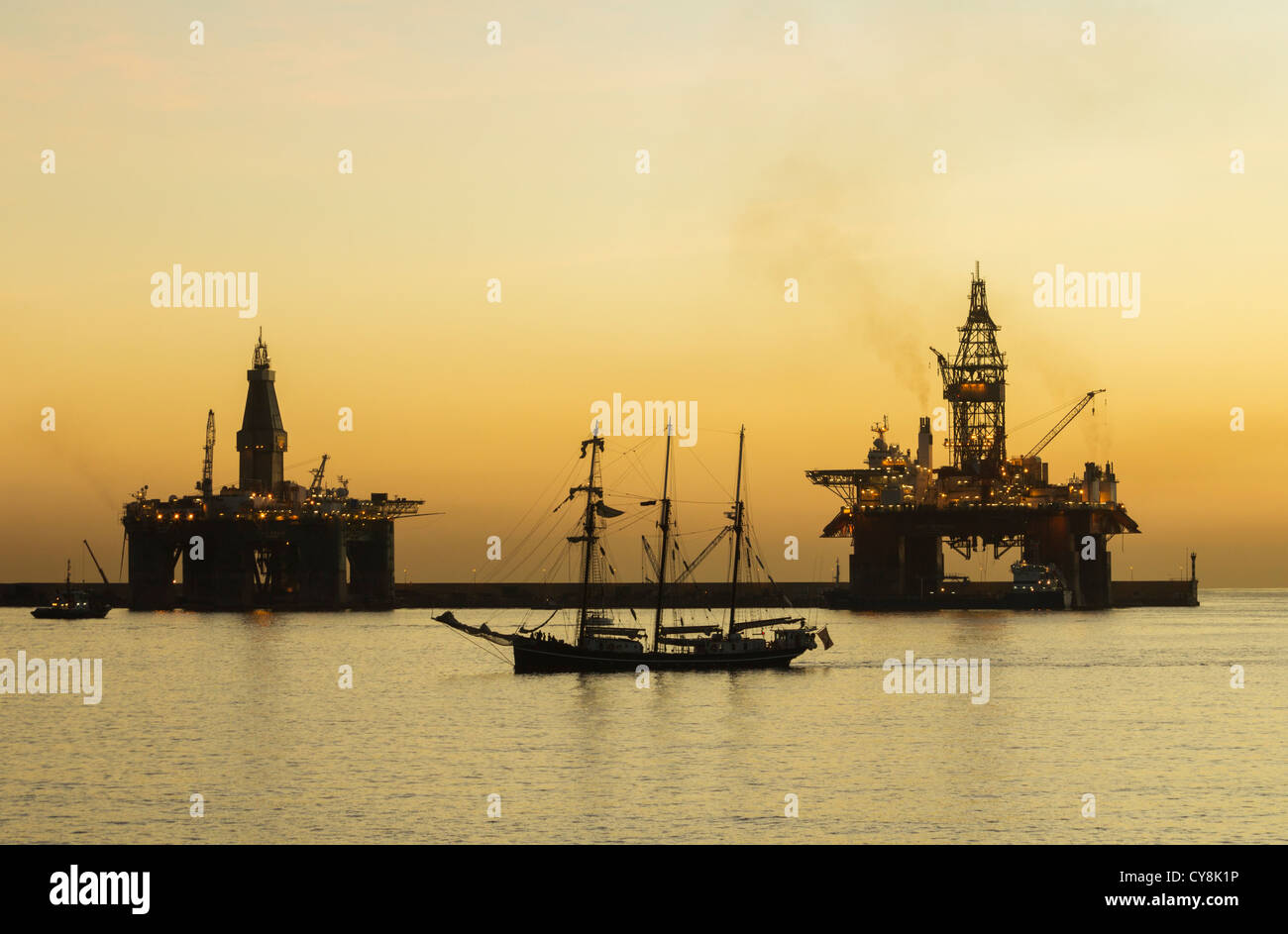 Two semi submersible drilling platforms iin Las Palmas port on Gran ...