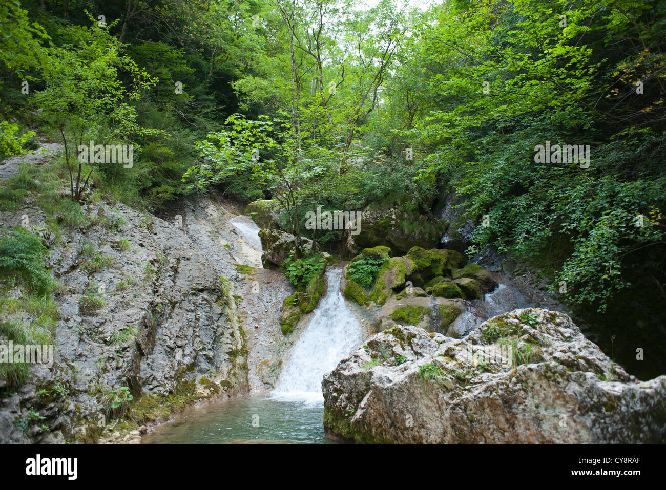 Scenics nature waterfall hi-res stock photography and images - Alamy