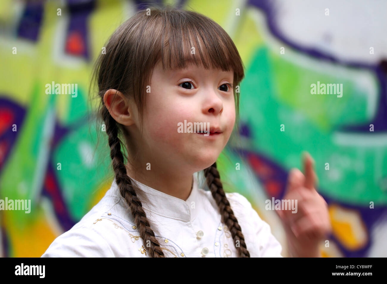 Portrait of beautiful young girl in the park Stock Photo - Alamy