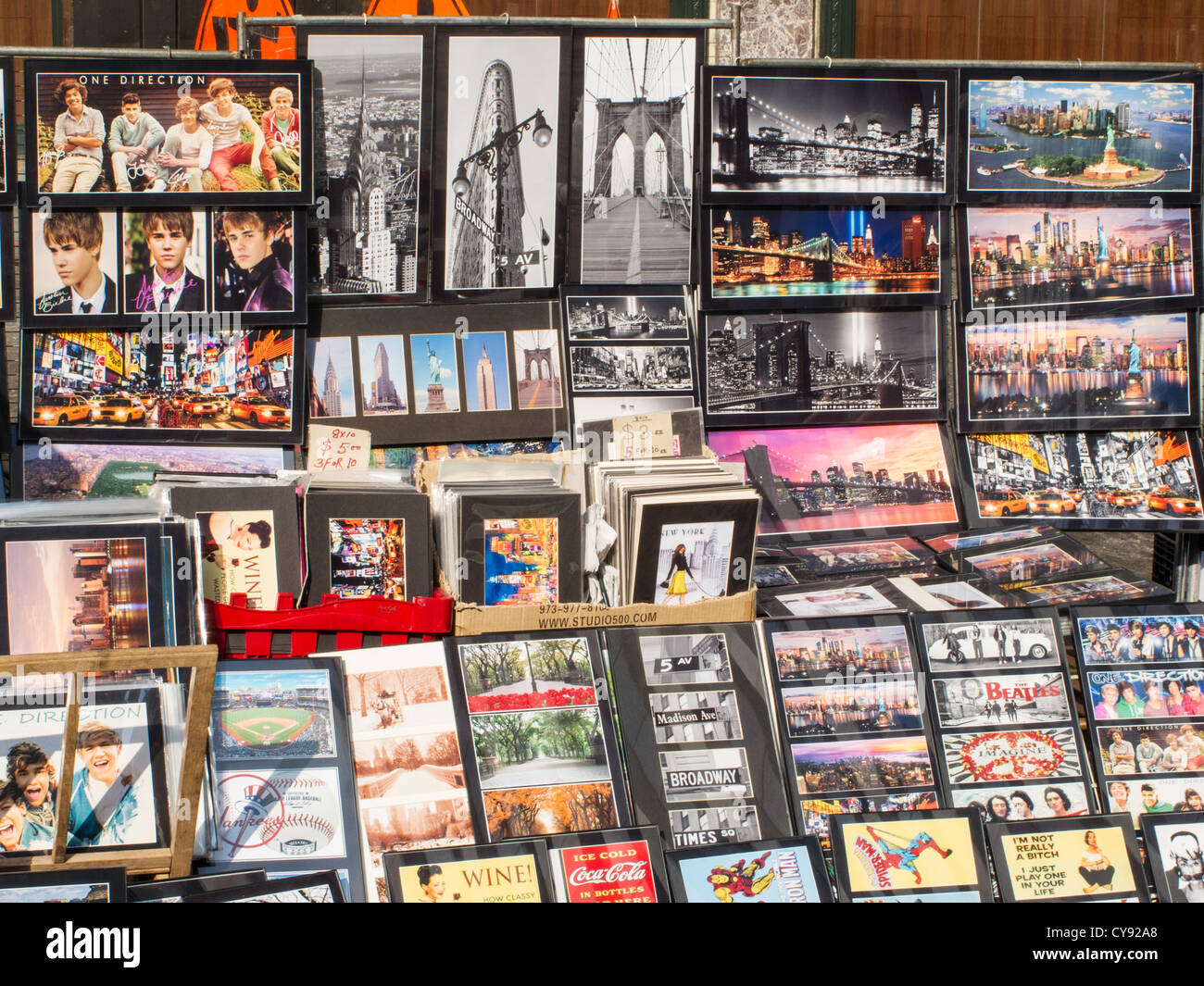 Sidewalk NYC souvenir Stall, New York City, USA Stock Photo Alamy