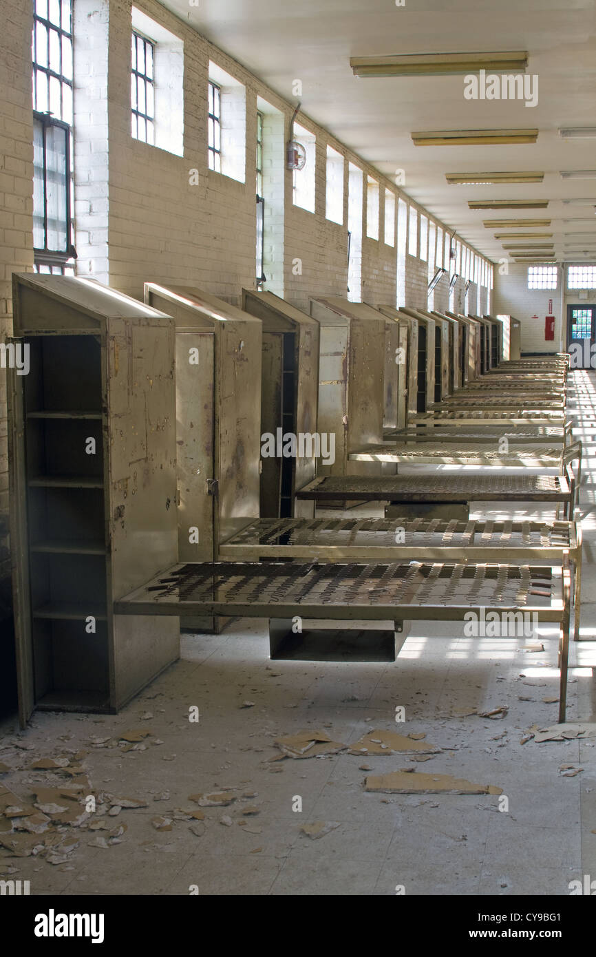 Prison bunk bed hi-res stock photography and images - Alamy