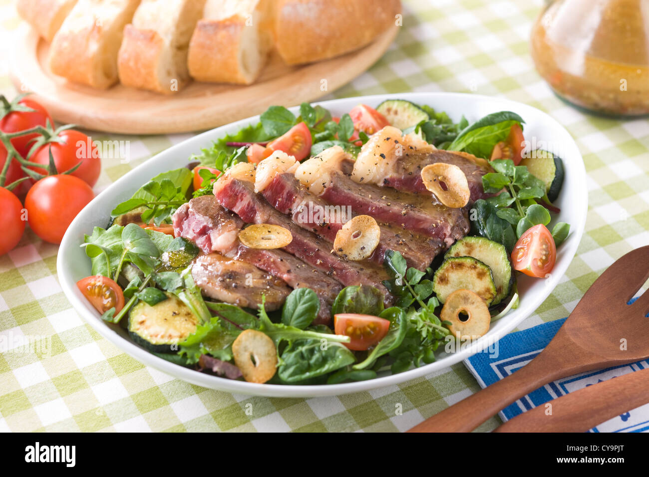Sirloin Steak Salad Stock Photo Alamy