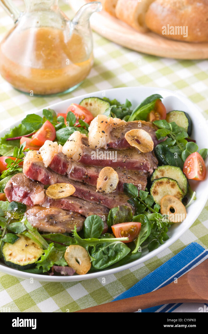 Sirloin Steak Salad Stock Photo Alamy