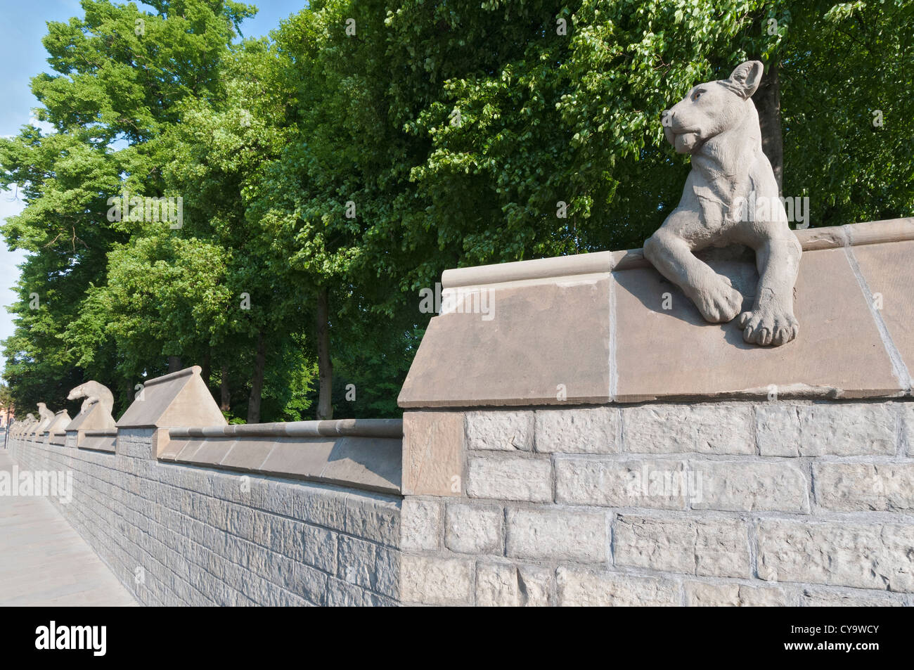 Wales, Cardiff Castle, The Animal Wall Stock Photo Alamy