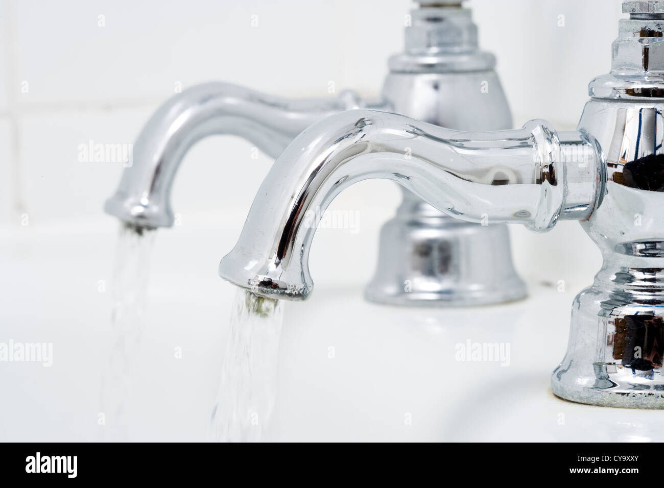 Running bath taps hires stock photography and images Alamy