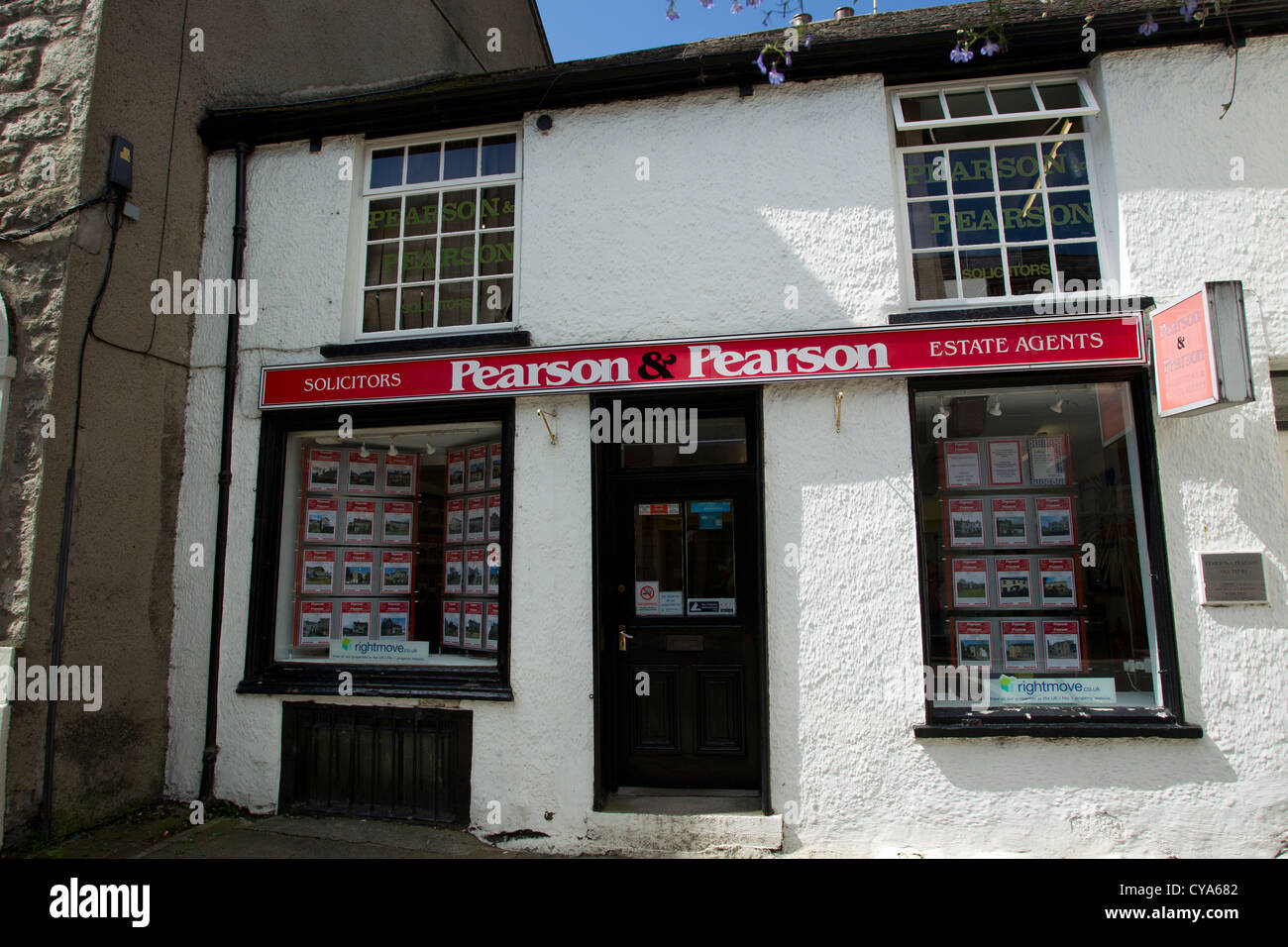 Pearson & Pearson Estate Agents shop & window display Stock Photo Alamy