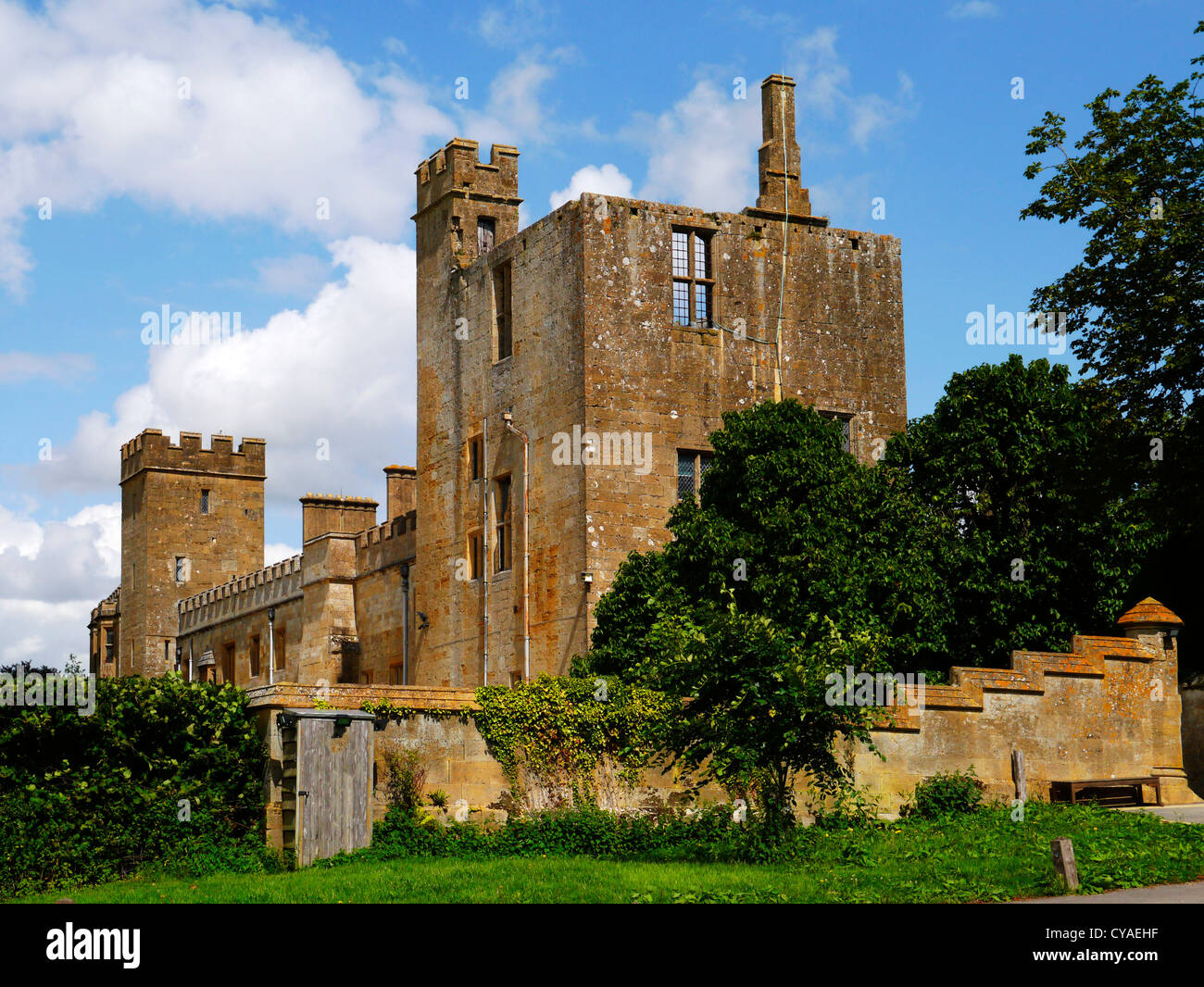 grounds of sudeley castle estate gloucestershire, england uk Stock Photo Alamy