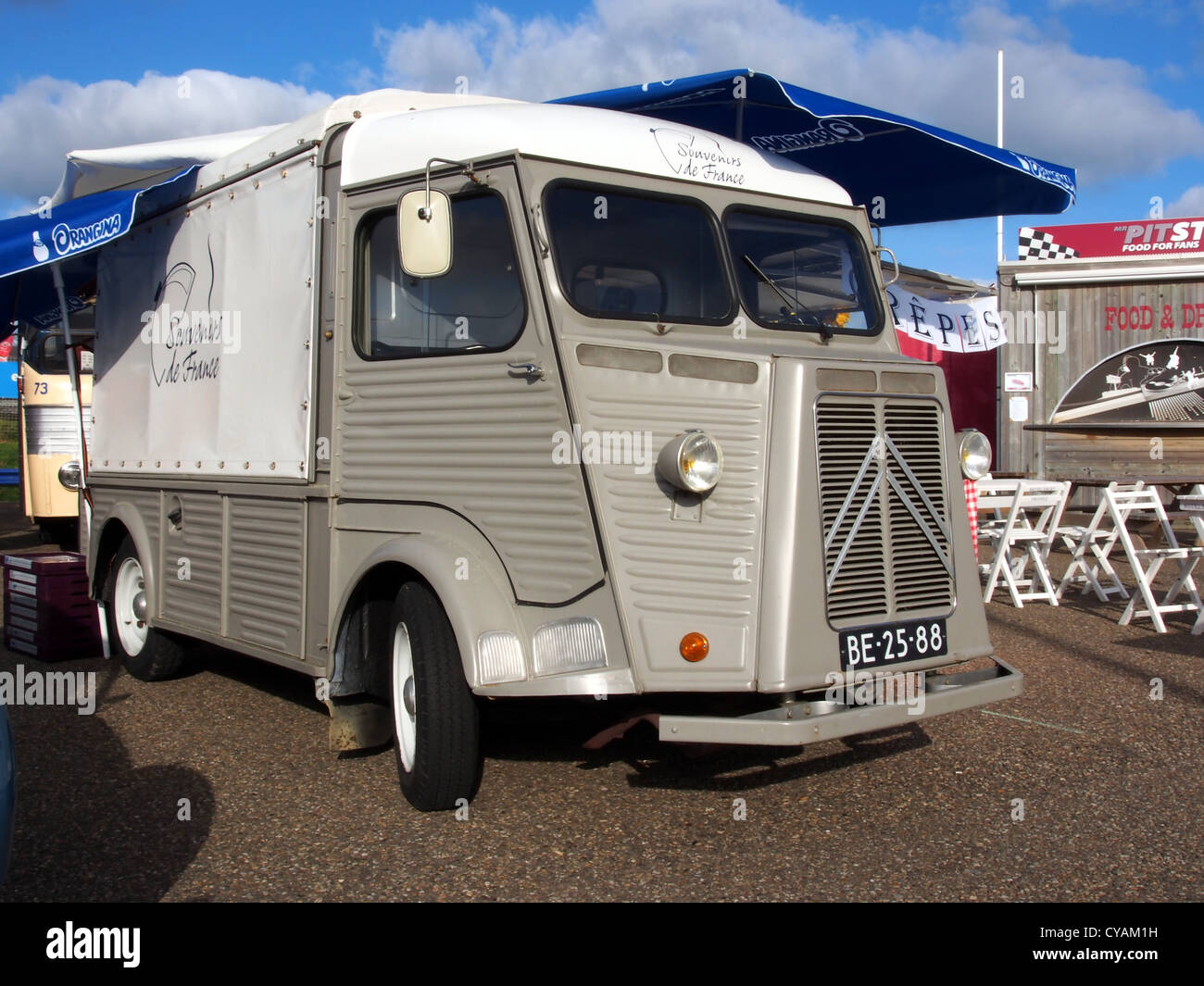 Citroen classic truck hi-res stock photography and images