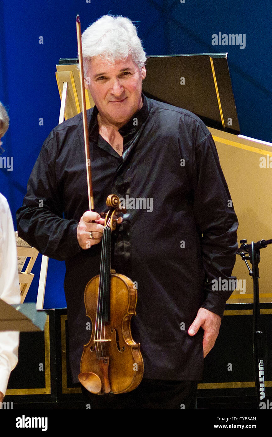 PINCHAS ZUKERMAN KOUSSEVITZKY SHED TANGLEWOOD MUSIC FESTIVAL LENOX MASSACHUSETTS Stock Photo