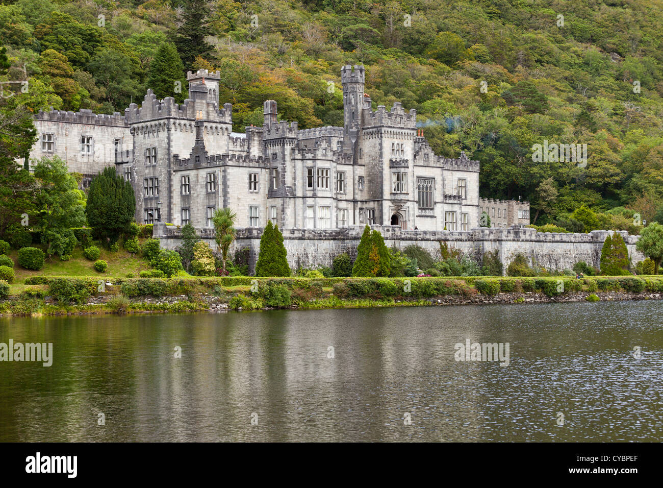 Kylemore Abbey Benedictine monastery founded in 1920 on the grounds of Kylemore Castle, in Connemara, County Galway, Ireland. Stock Photo