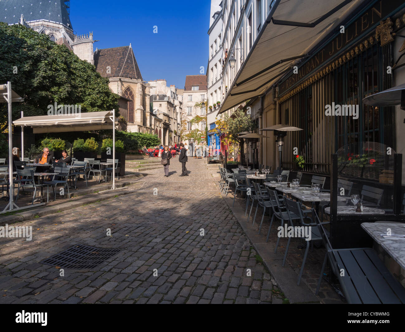 Cafes in Rue des Barres, a medieval street behind the Church of St Gervais et St Portais, Paris Stock Photo