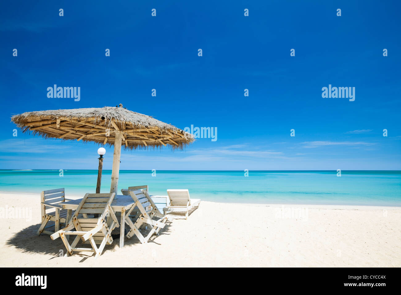 Cafe in sunny beach hi-res stock photography and images - Alamy