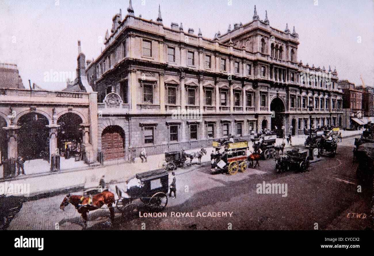 Royal Academy of Arts, Burlington House, Piccadilly London Uk. Circa 1900 1900s  Hansom cab, cabs Omnibus. Stock Photo
