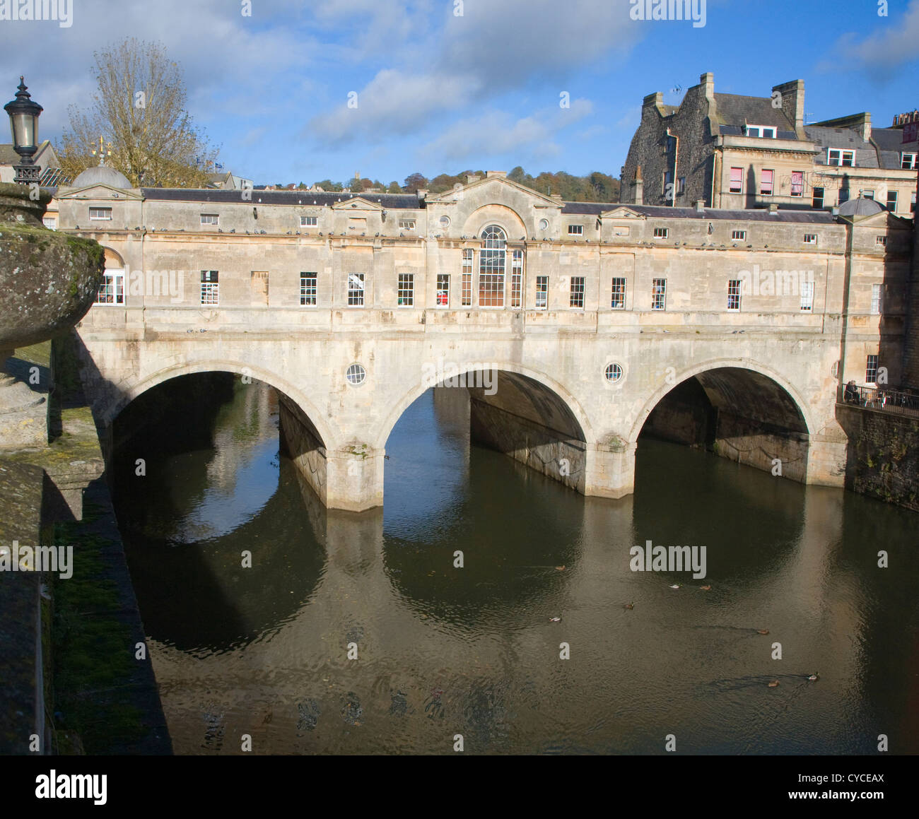Pulteney Bridge spanning River Avon, Bath, Somerset, England architect Robert Adam built 1773 Stock Photo