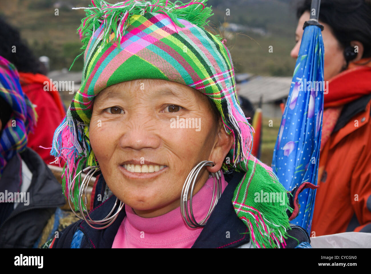 Vietnam, Sapa Market, Black Hmong women in traditional dress Stock Photo