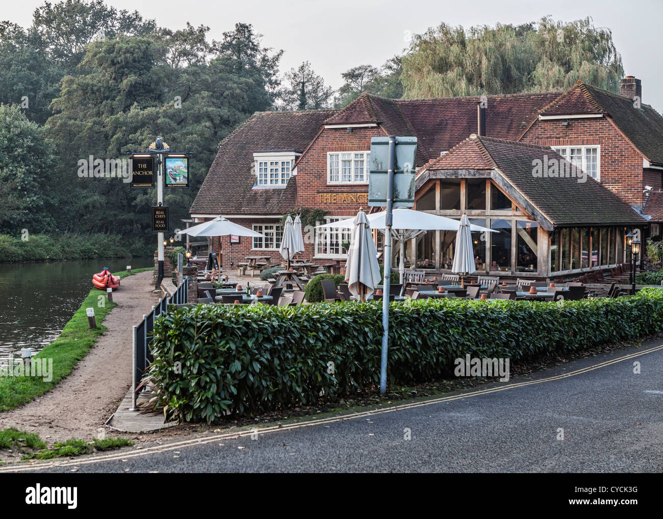 Anchor pyrford lock on river hires stock photography and images Alamy