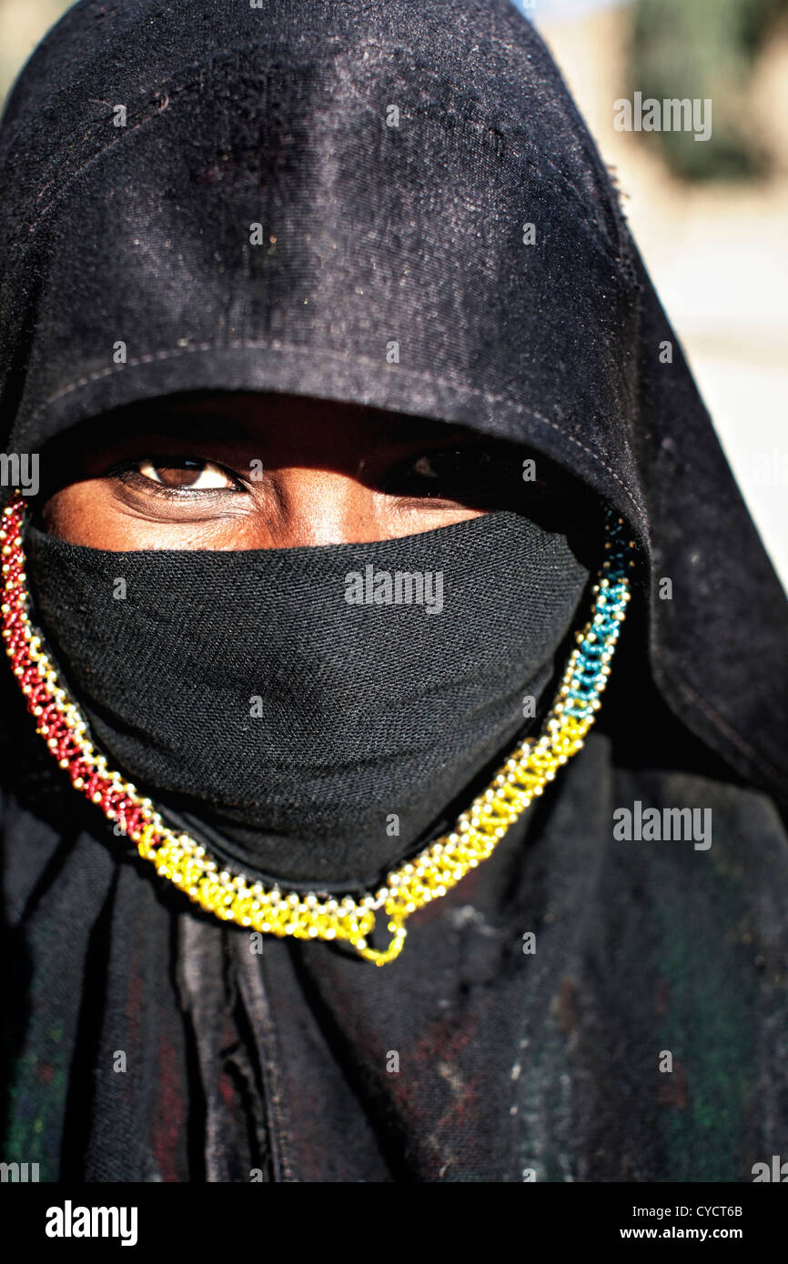 Bedouin woman hi-res stock photography and images - Alamy
