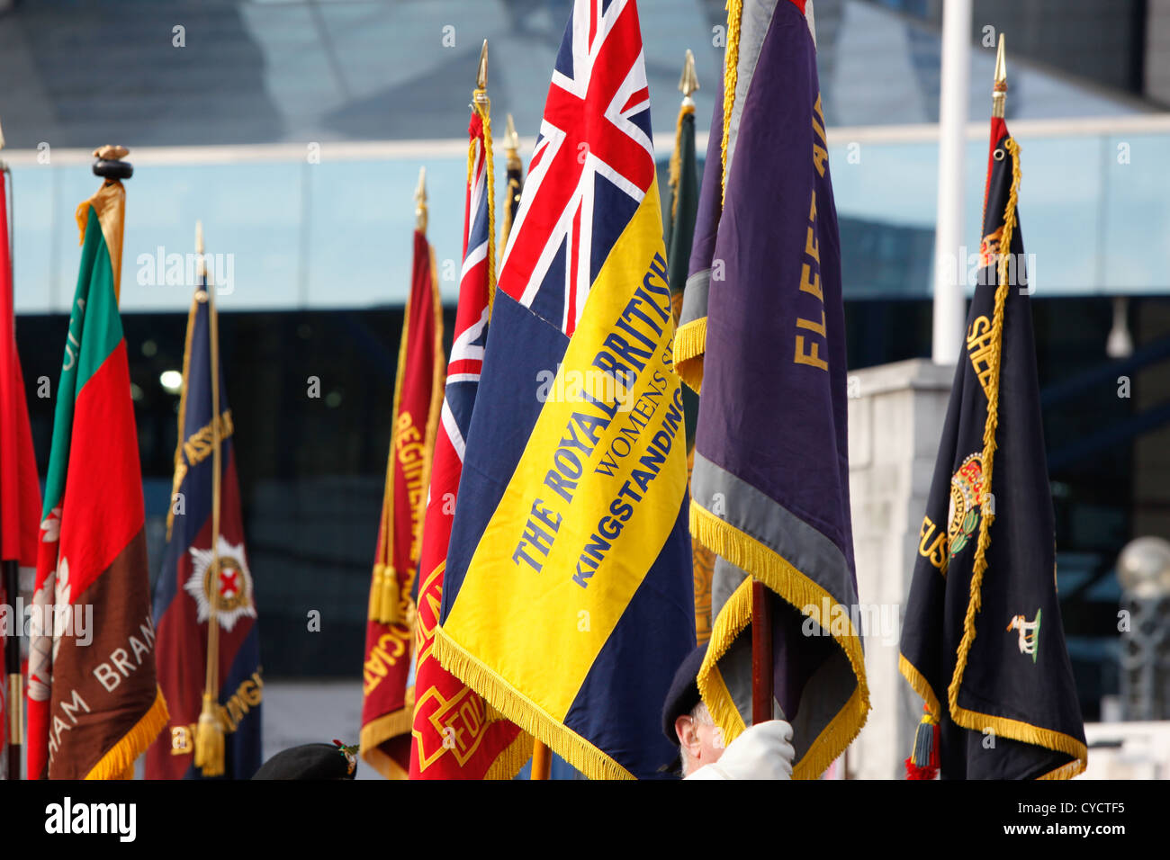 Flags and standard bearers hires stock photography and images Alamy