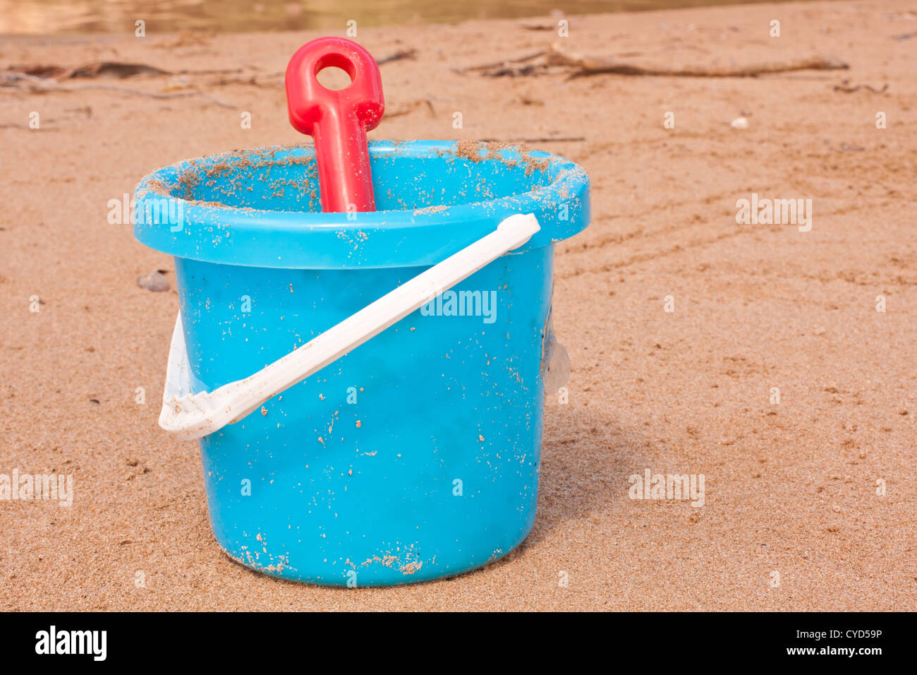 blue beach bucket