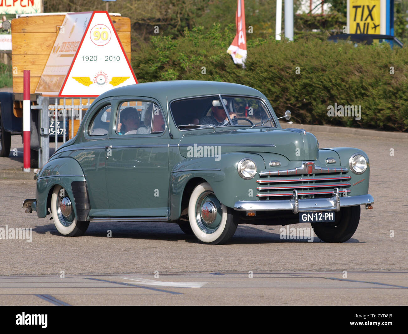 1946 Ford Super de Luxe Coupe Stock Photo - Alamy