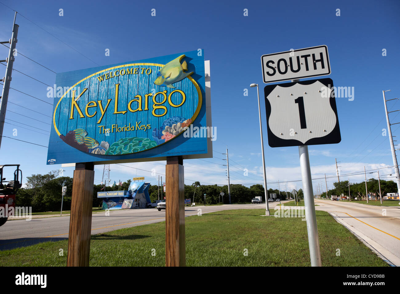 us overseas highway route one south through key largo florida keys usa Stock Photo
