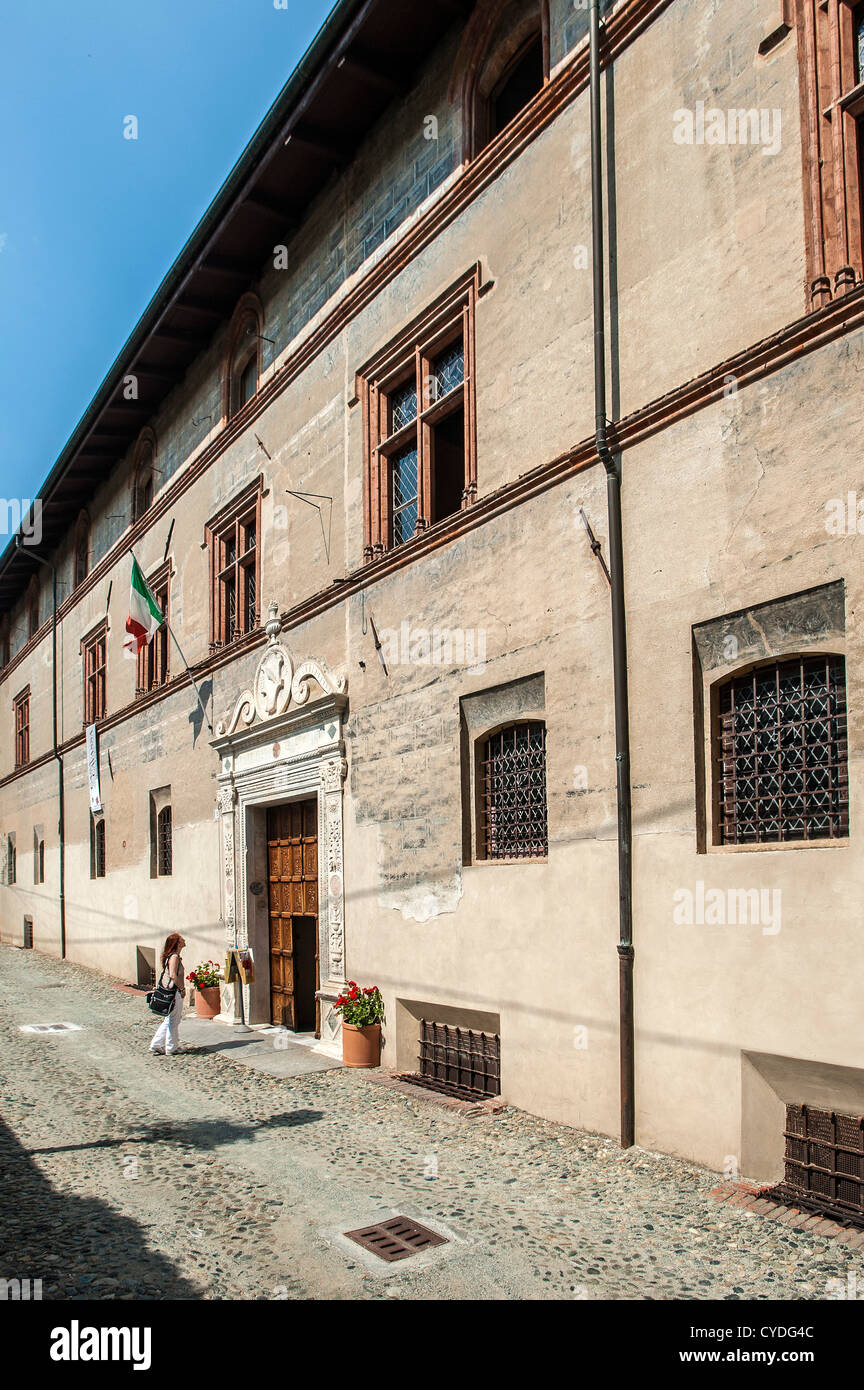 Europe Italy Piedmont Saluzzo Casa Cavassa Stock Photo Alamy europe-italy-piedmont-saluzzo-casa-cavassa-stock-photo-alamy