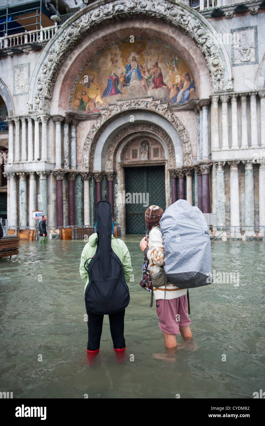 High water venice hi-res stock photography and images - Alamy