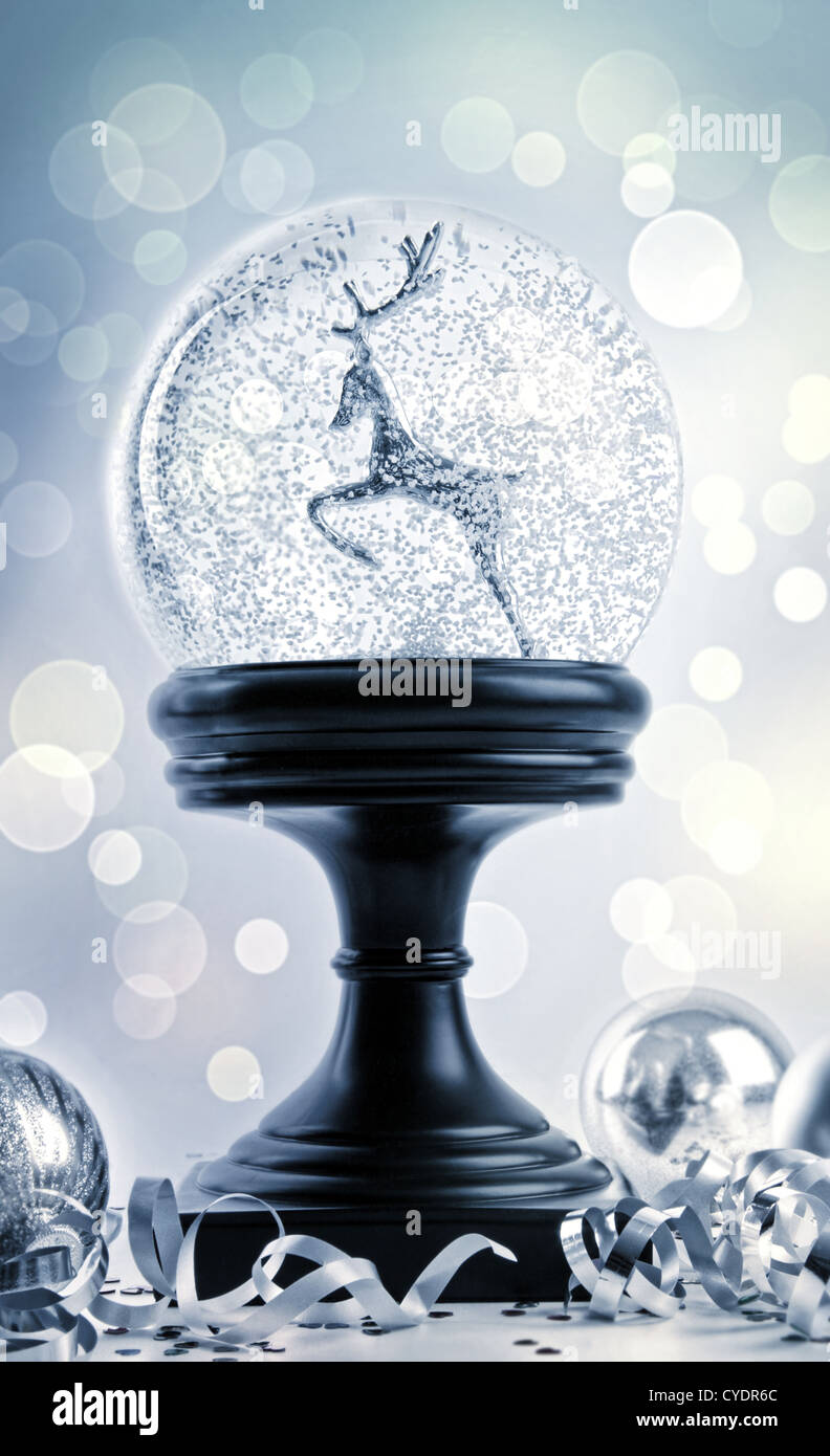 Simple ornaments hi-res stock photography and images - Alamy