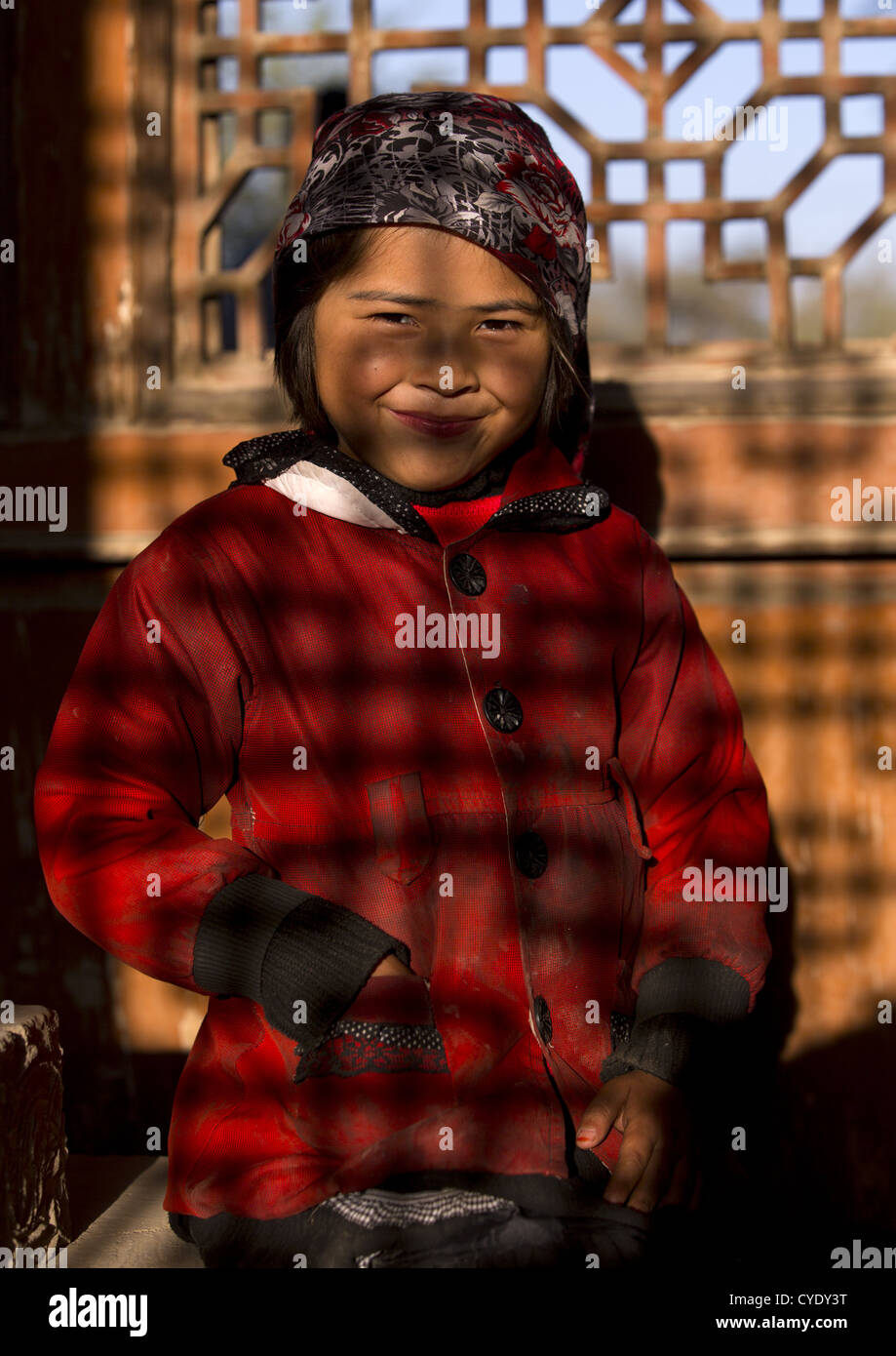 Little Uyghur Girl In Sultan Saiyidhan Tomb In Yarkand, Xinjiang Uyghur Autonomous Region, China Stock Photo