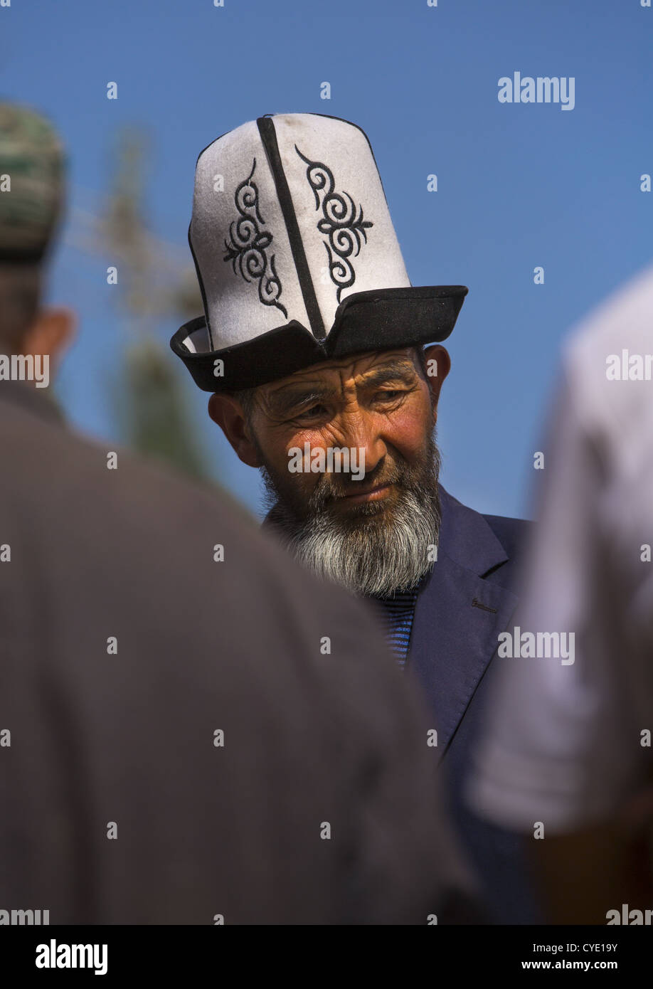 Kyrgyz Man, Opal Village Market, Xinjiang, China, Xinjiang Uyghur Autonomous Region, China Stock Photo