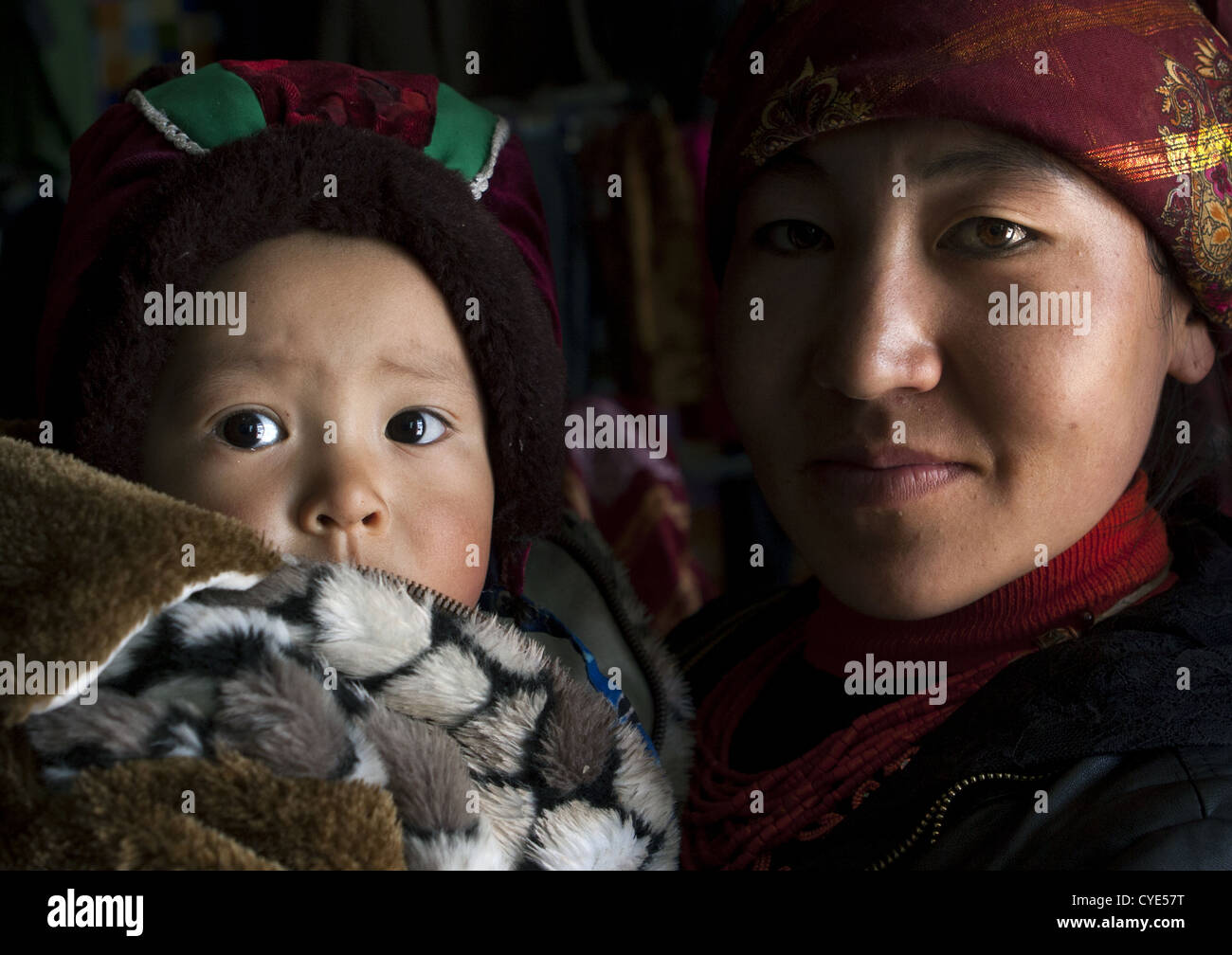 Smiling kyrgyz people hi-res stock photography and images - Page 2 - Alamy