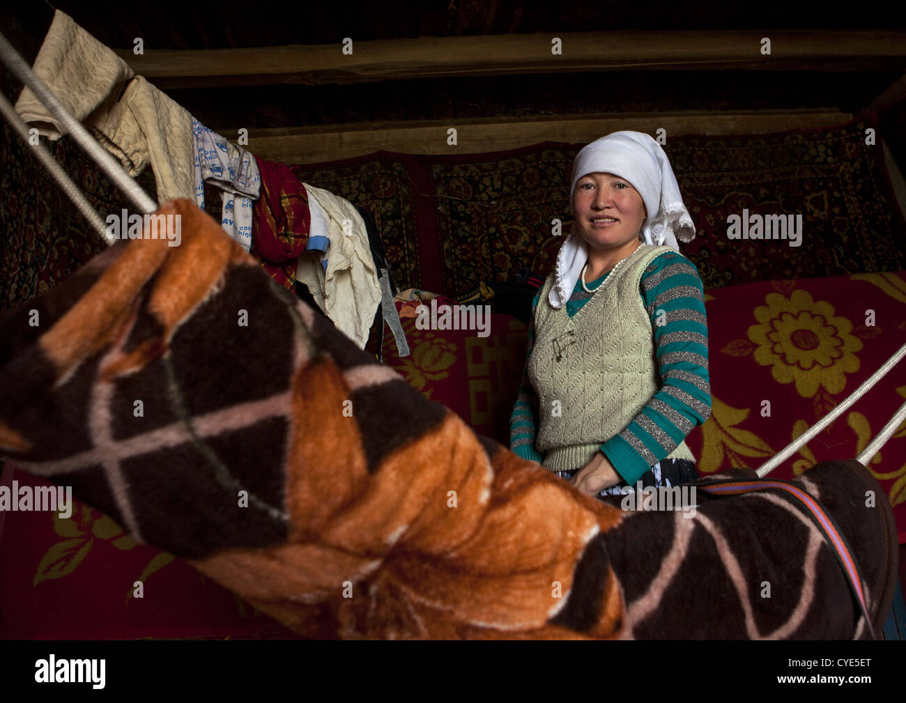 Kyrgyz Woman Near Karakul Lake, Xinjiang Uyghur Autonomous Region, China Stock Photo