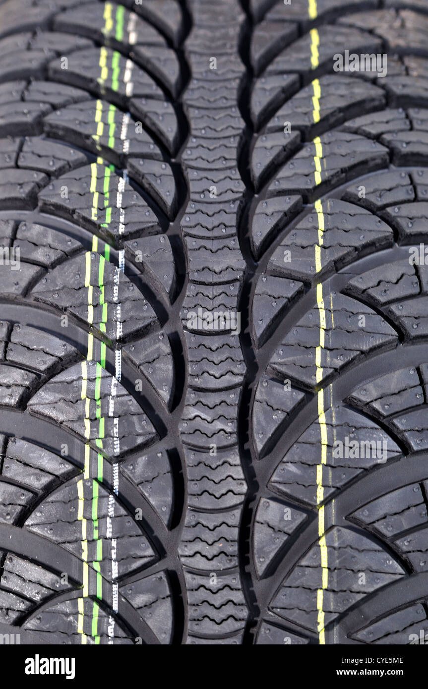 Car tire track black hi-res stock photography and images - Alamy