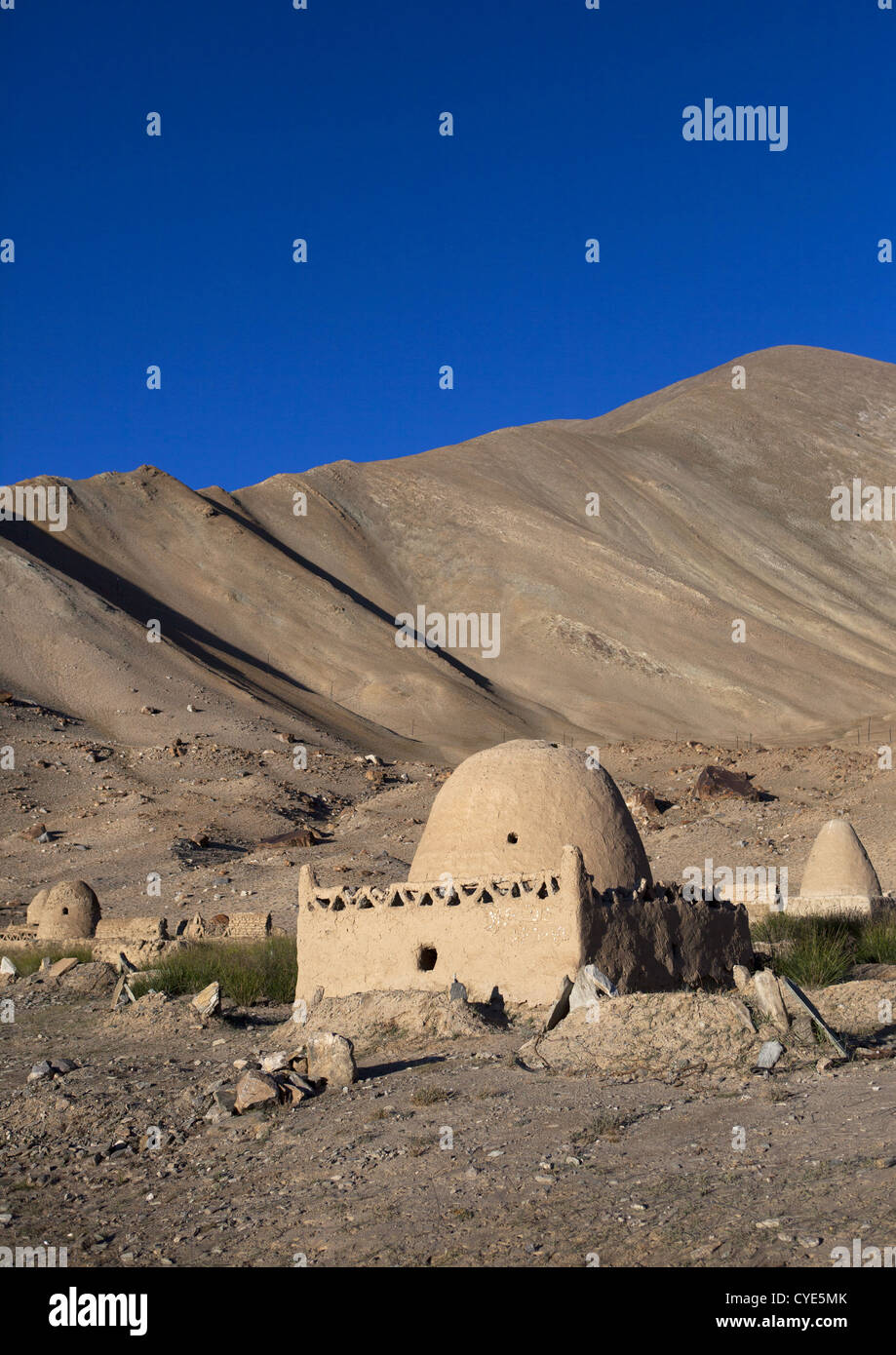Kyrgyz Tombs Near Karakul Lake, Xinjiang Uyghur Autonomous Region, China Stock Photo