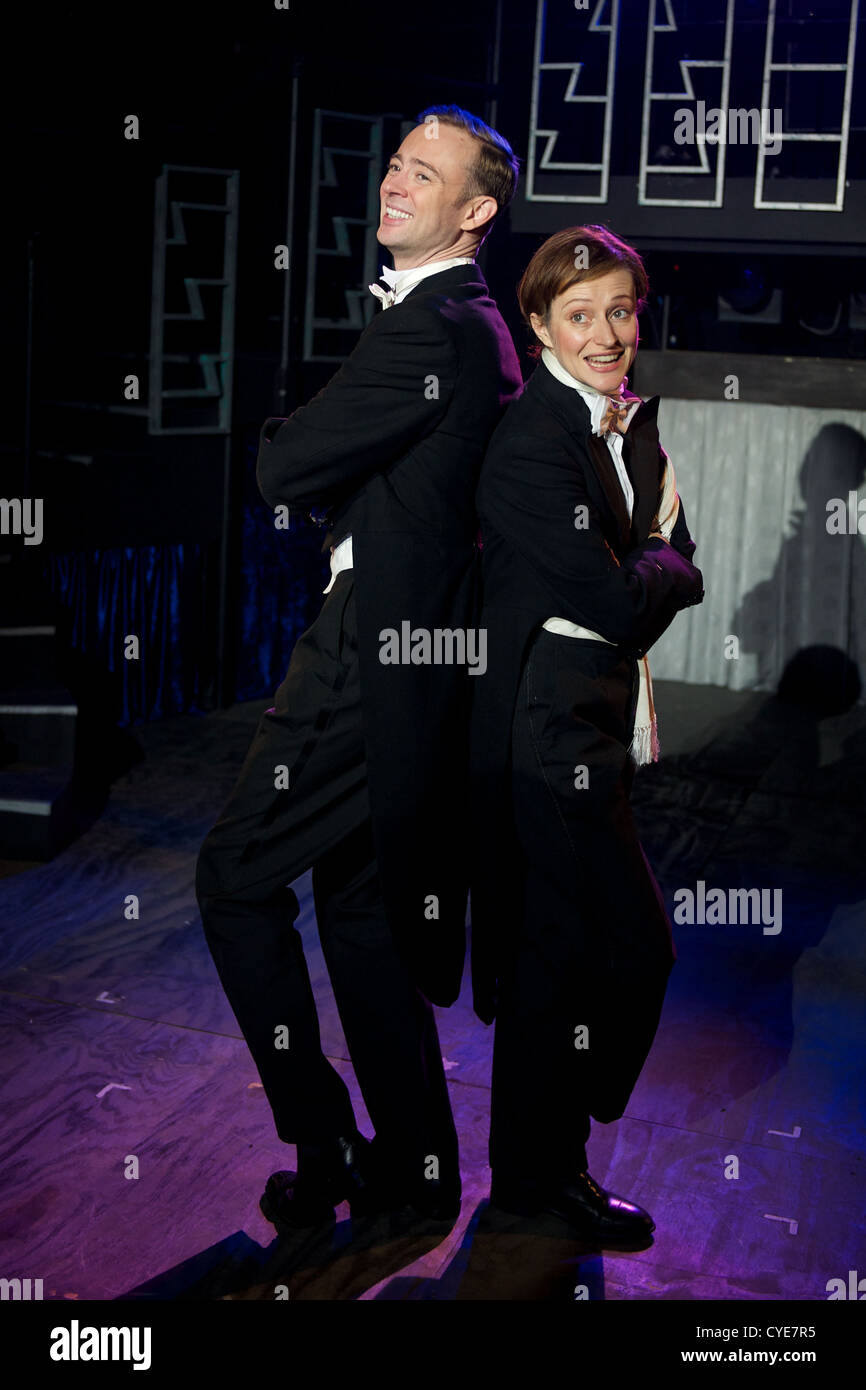 Richard Dempsey and Anna Francolini in Victor/Victoria Musical Stock