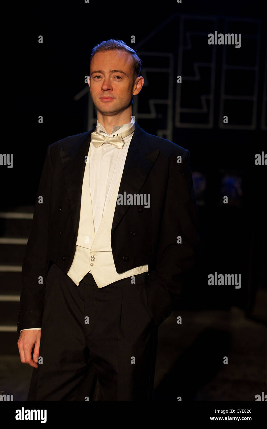 Victor victoria hires stock photography and images Alamy