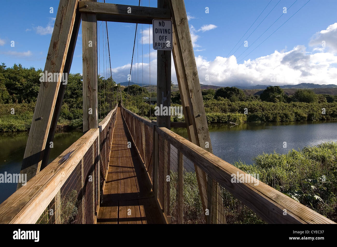Suspension foot bridge hires stock photography and images Alamy