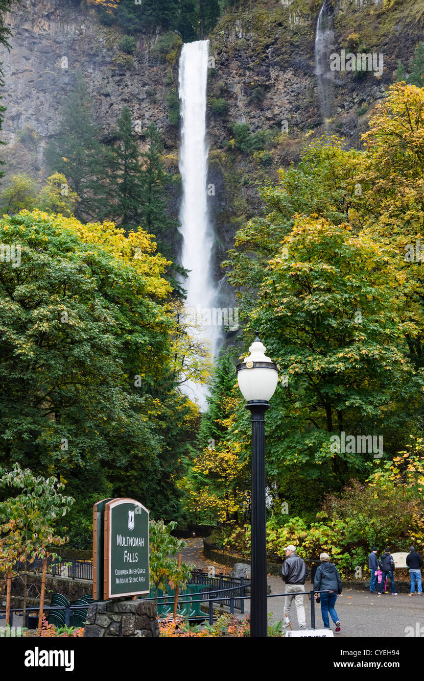 Multnomah Falls, Columbia River Gorge, Multnomah County, Oregon, USA Stock Photo